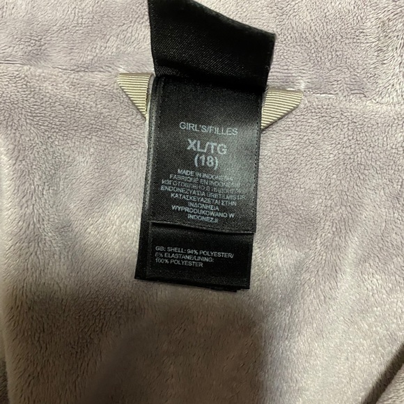 Girls North Face Jacket - Picture 3 of 3